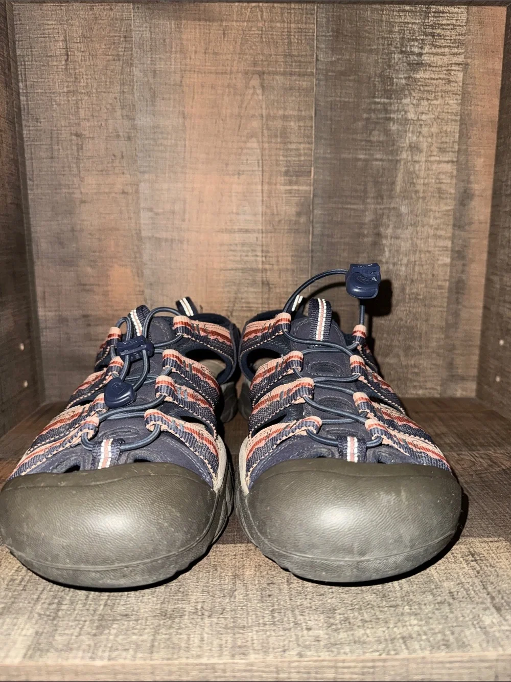 KEEN WHISPER women sandals-size 10.5